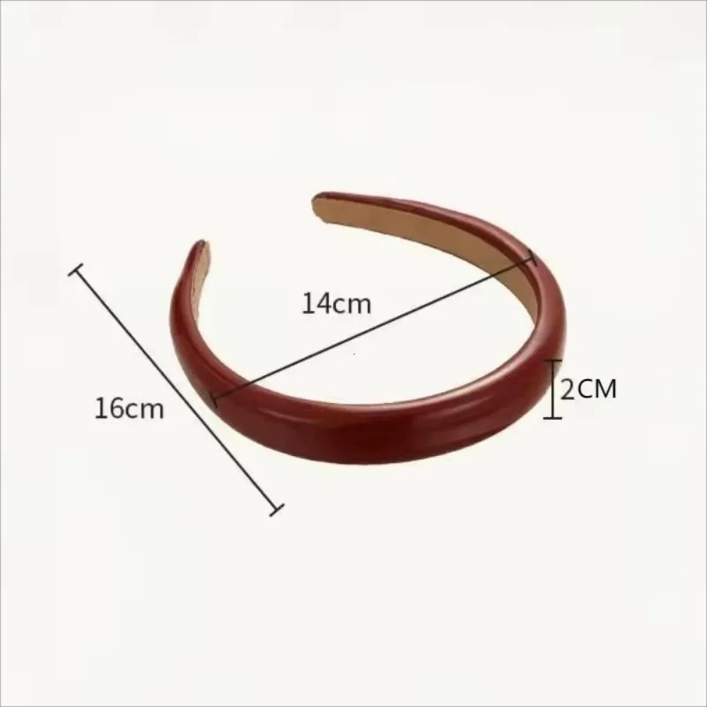 Velvet Sheen – Glossy Curve Headband