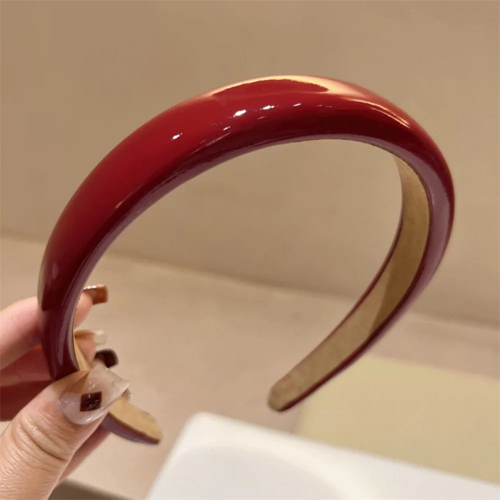 Velvet Sheen – Glossy Curve Headband